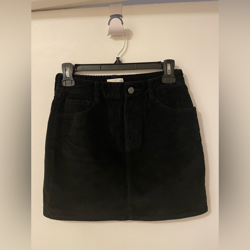 Wilfred free black corduroy Aaliyah Skirt - Picture 2 of 4
